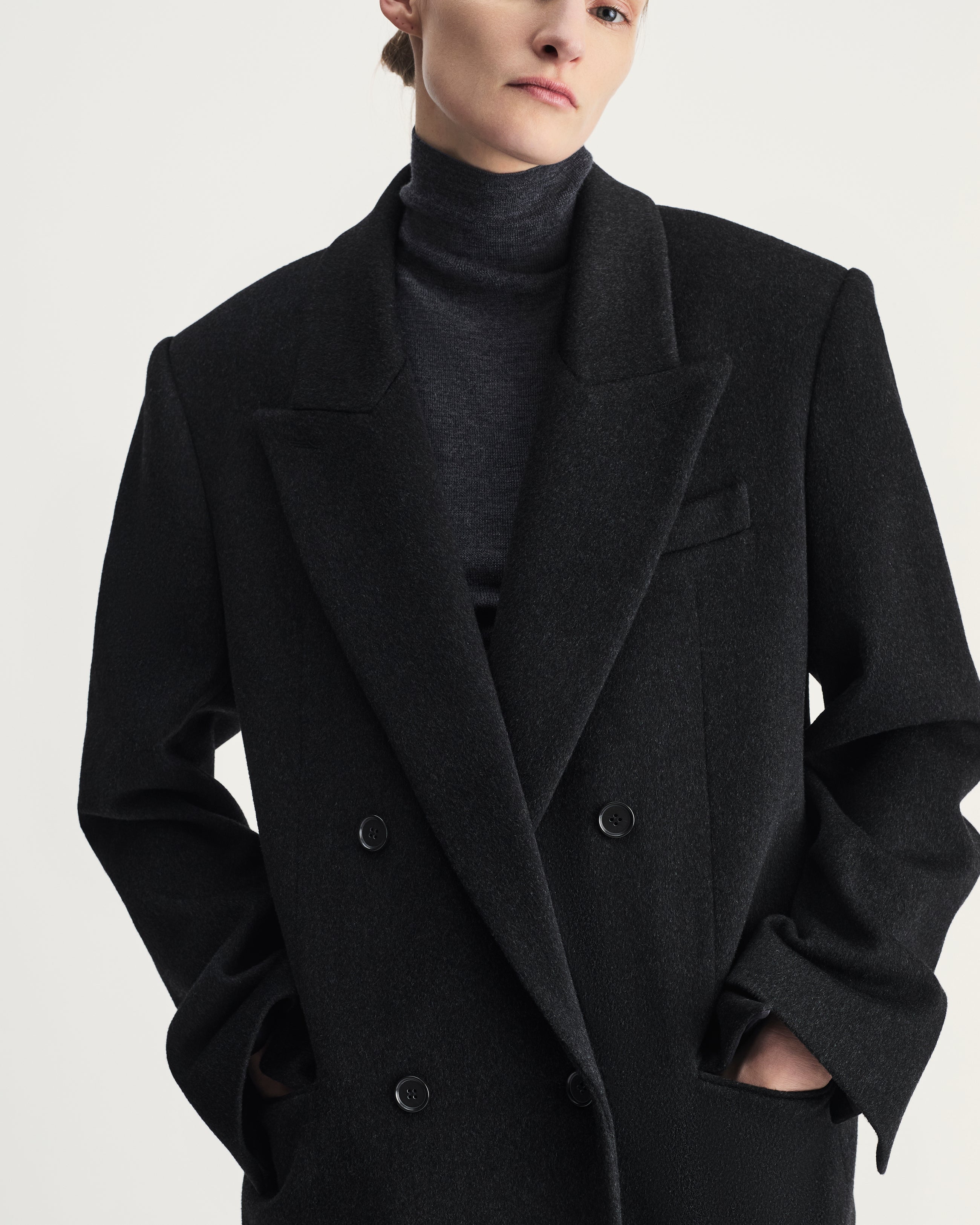 Maren Coat in Grey Virgin Wool