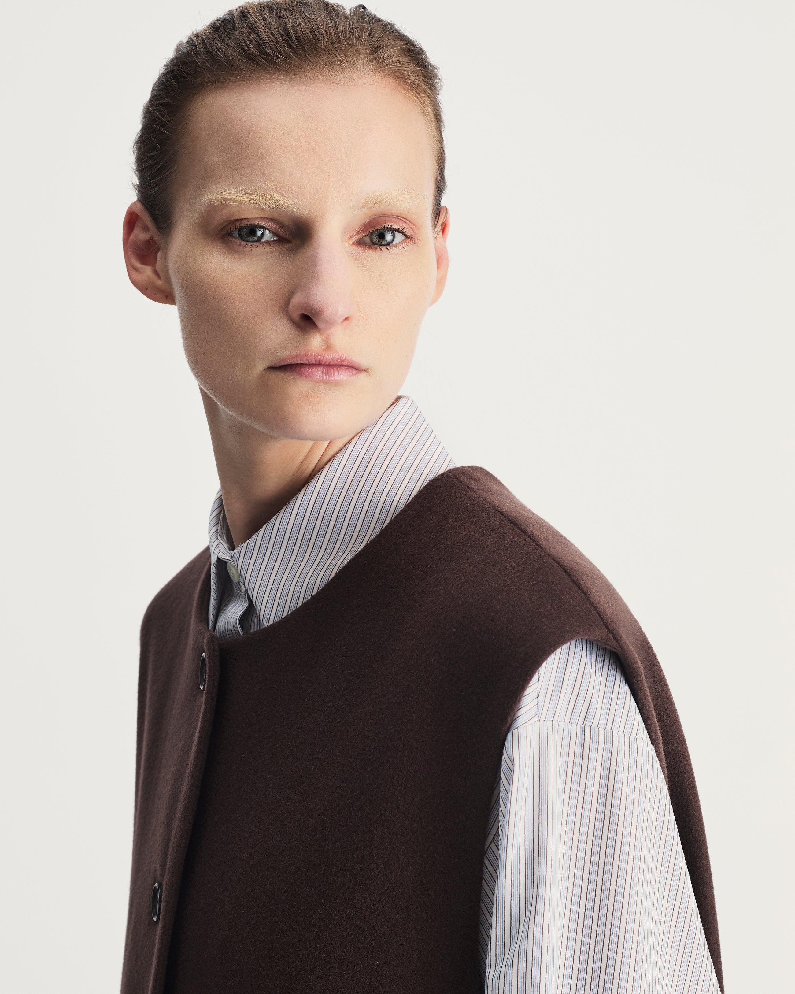 Remi Vest in Brown Virgin Wool
