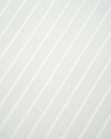 Eve Shirt in White Cotton - fabric texture close-up