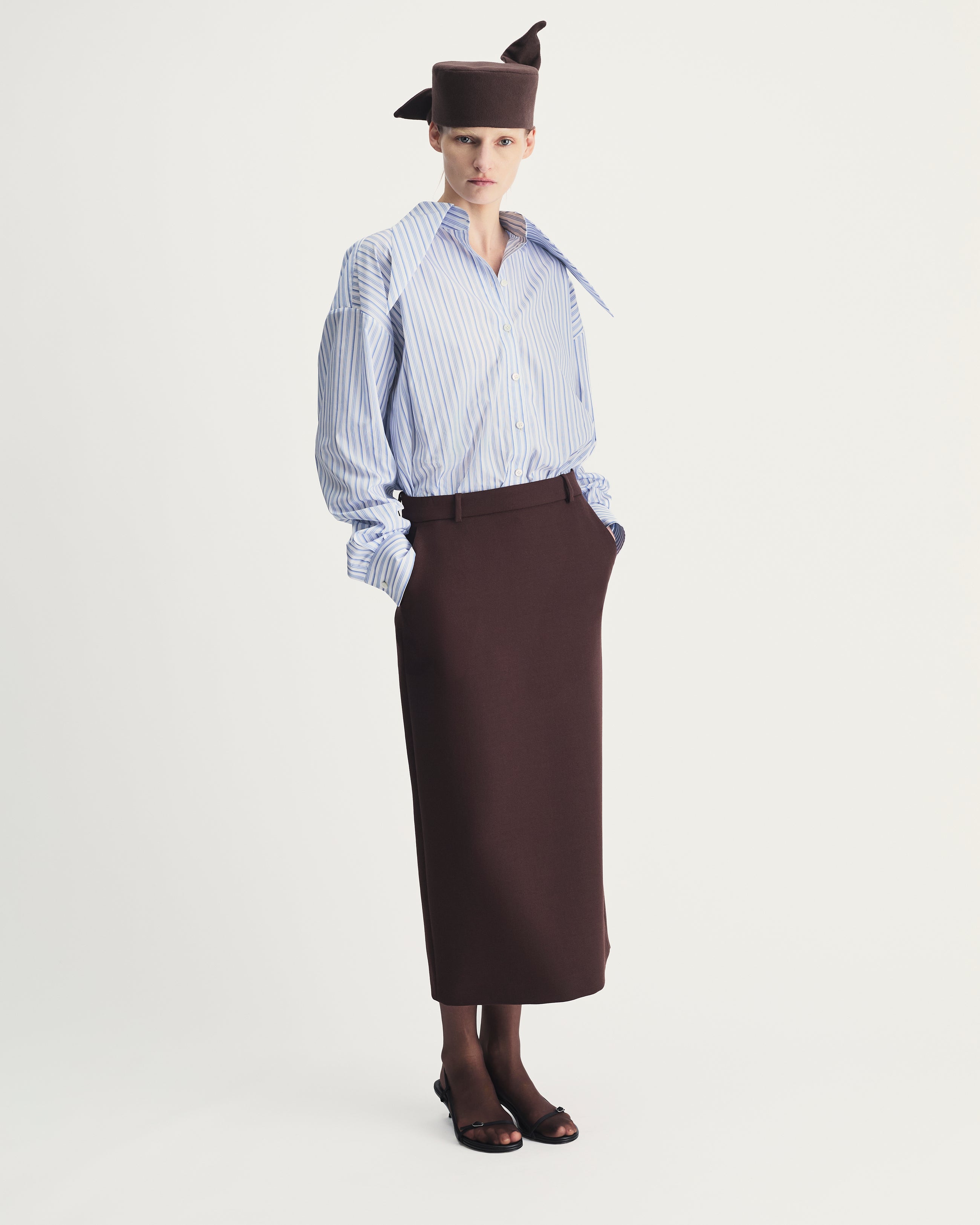 Nadia Skirt in Brown Virgin Wool