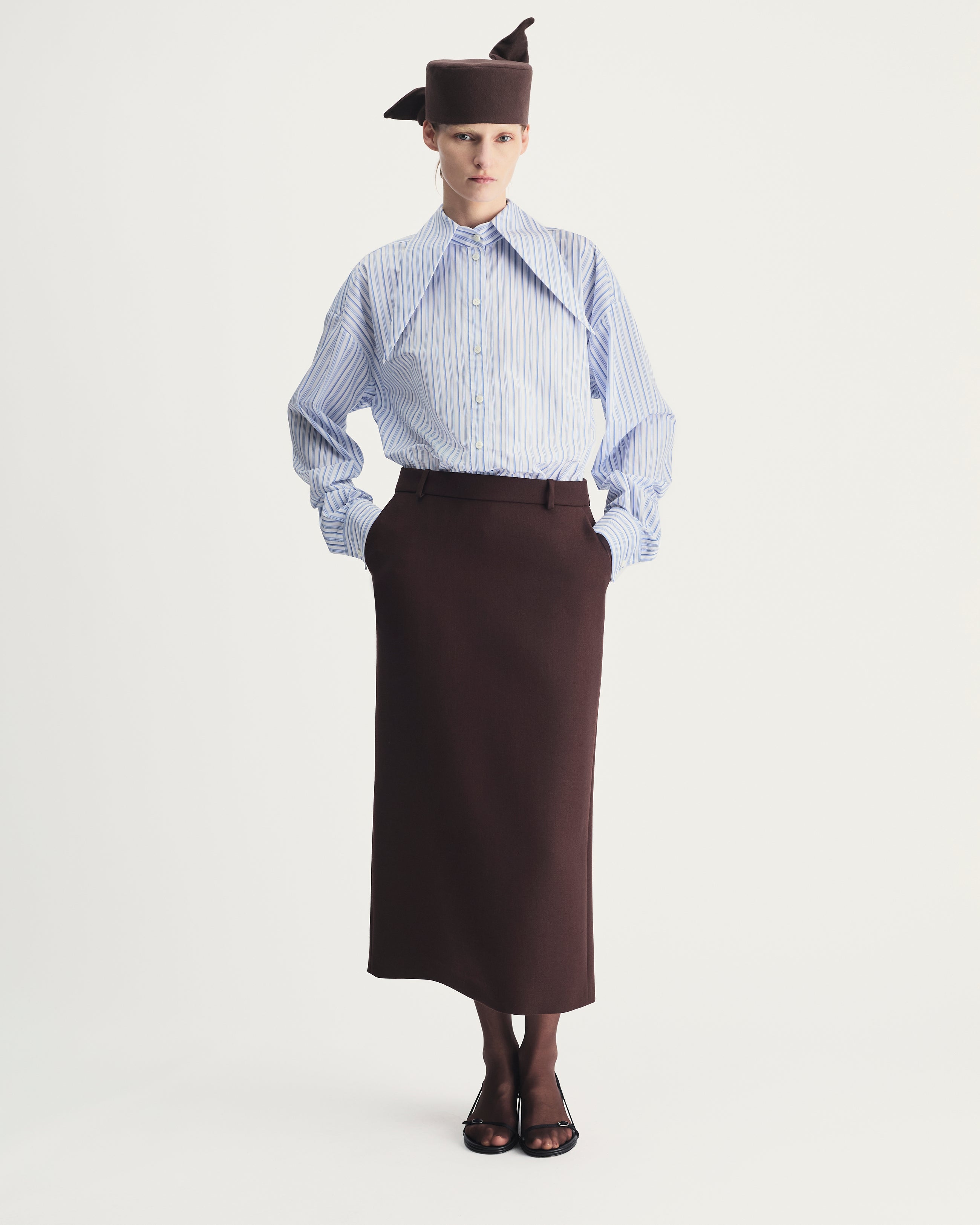 Nadia Skirt in Brown Virgin Wool